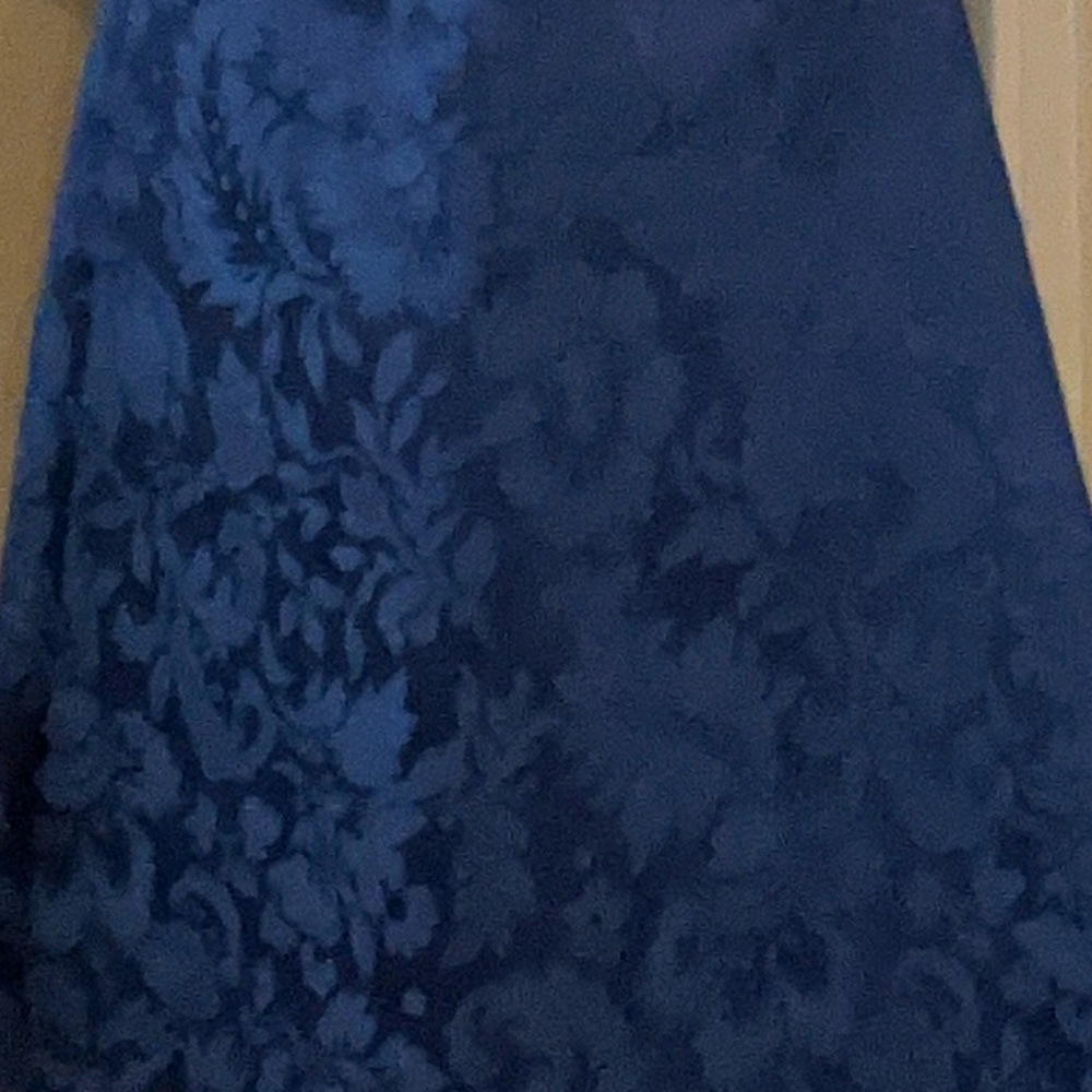 Intricate Floral Wall Art in Black and Gray